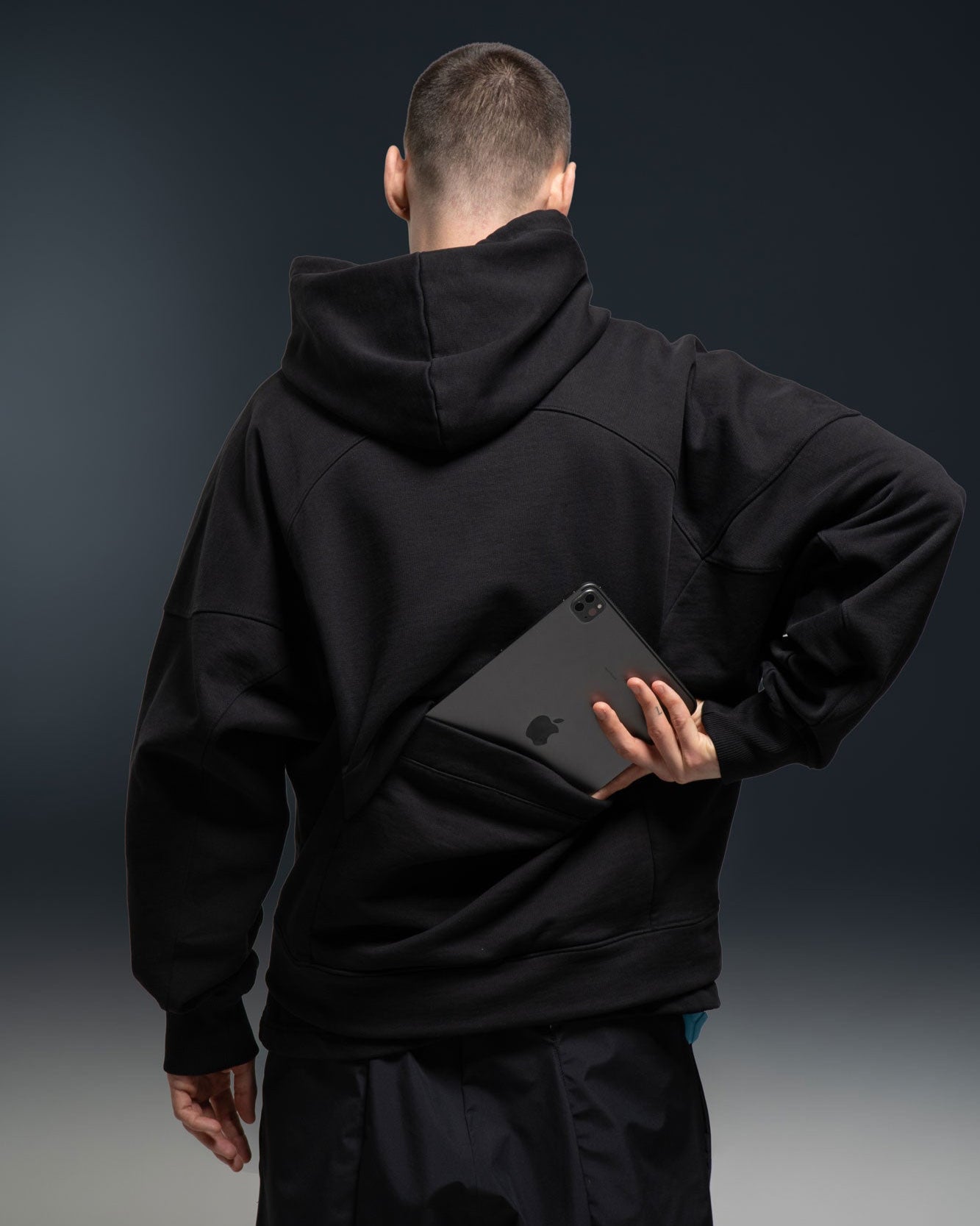 ANIMA Hoodie - Black